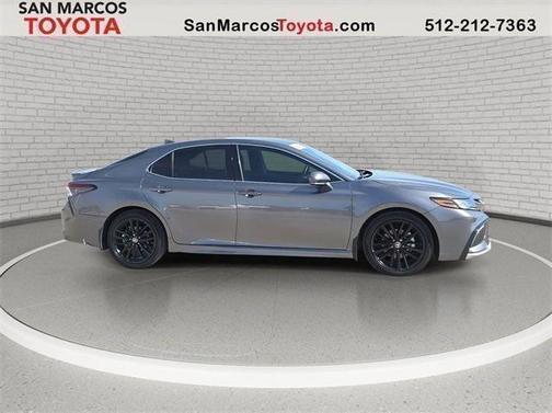 2024 Toyota Camry Hybrid SE