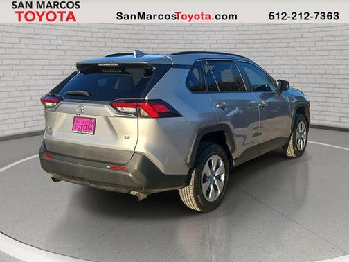 2020 Toyota RAV4 LE