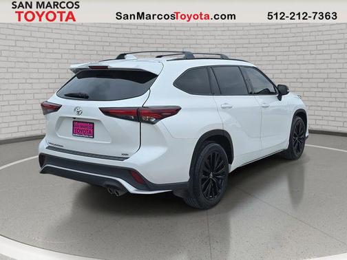 2024 Toyota Highlander XSE