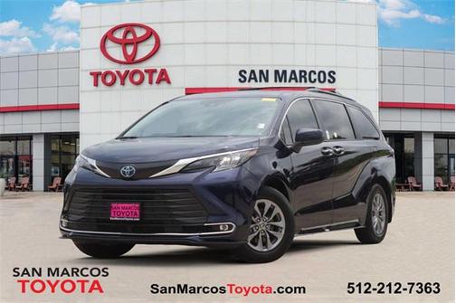 2024 Toyota Sienna XLE 8 Passenger
