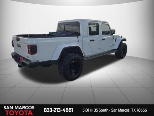 Bright White Clearcoat 2022 Jeep Gladiator Overland