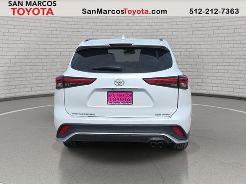 2022 Toyota Highlander XSE
