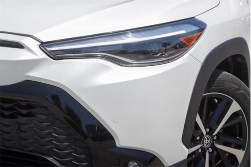 2023 Toyota Corolla Hybrid SE