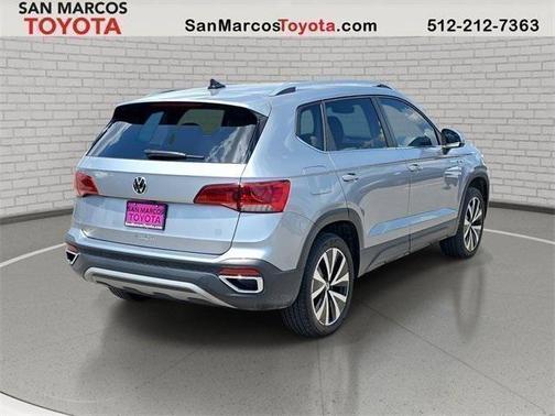 2024 Volkswagen Taos SE