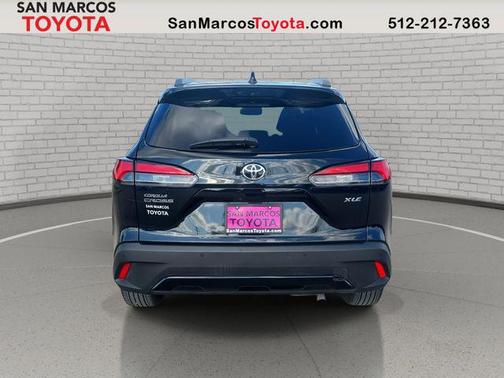 2025 Toyota Corolla Cross XLE