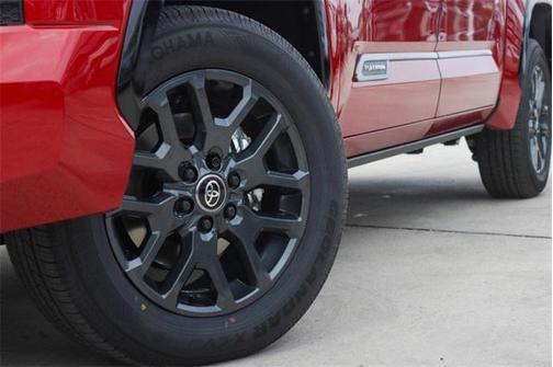 2025 Toyota Tundra Hybrid Platinum