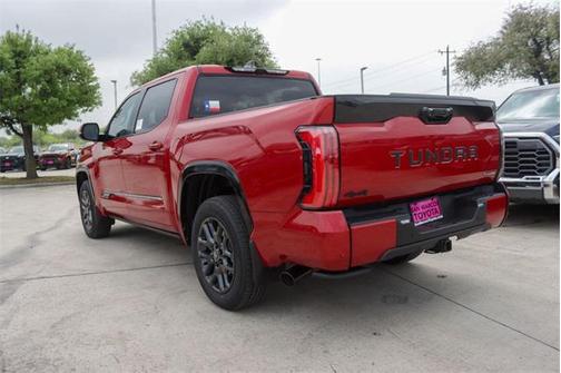 2025 Toyota Tundra Hybrid Platinum