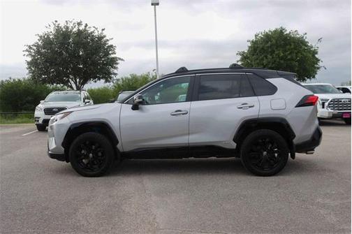 2022 Toyota RAV4 Hybrid SE