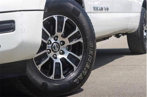 2020 Nissan Titan SV