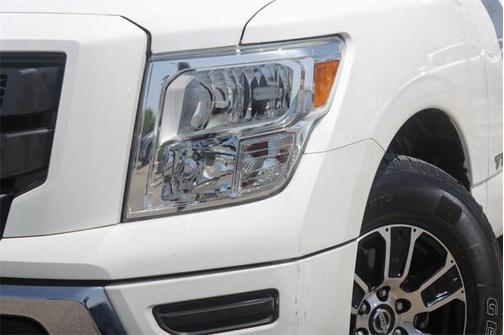 2020 Nissan Titan SV