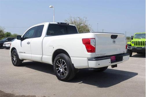 2020 Nissan Titan SV