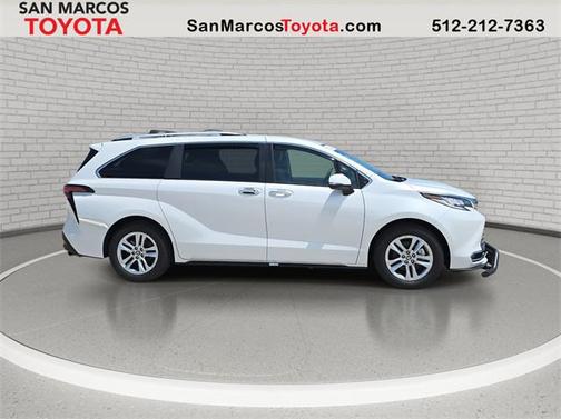 2024 Toyota Sienna Limited 7-Passenger