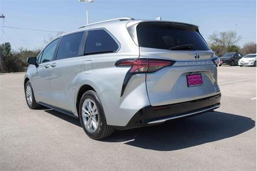 2024 Toyota Sienna Limited 7-Passenger