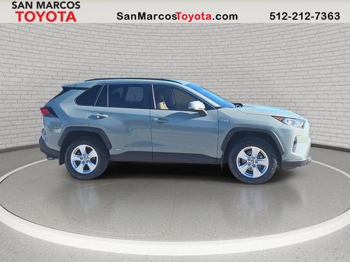 2021 Toyota RAV4 Hybrid XLE