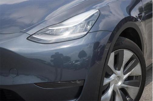 2023 Tesla Model Y Long Range Dual Motor All-Wheel Drive