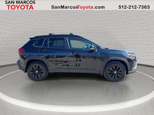 2025 Toyota Corolla Cross LE