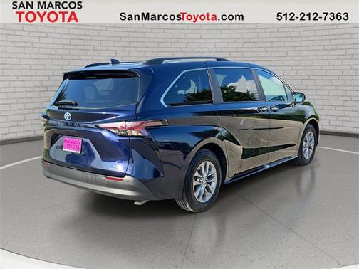 2024 Toyota Sienna XLE 7 Passenger