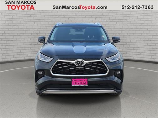 2023 Toyota Highlander Platinum