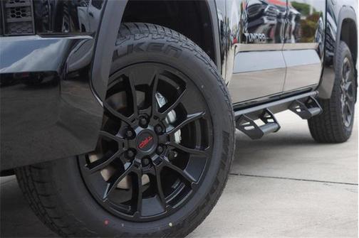 2025 Toyota Tundra Hybrid Platinum