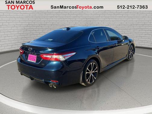 2020 Toyota Camry SE