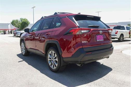2022 Toyota RAV4 XLE Premium