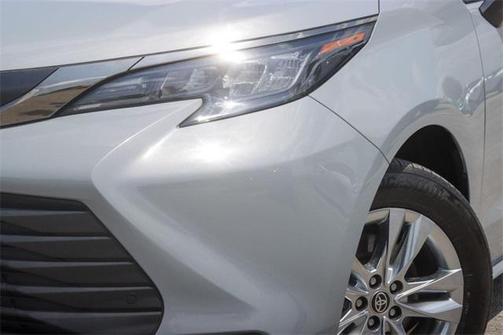 2022 Toyota Sienna XLE