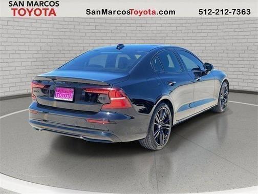 2023 Volvo S60 B5 Plus Black Edition