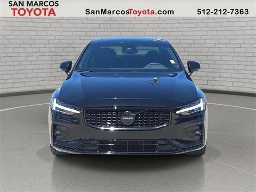 2023 Volvo S60 B5 Plus Black Edition