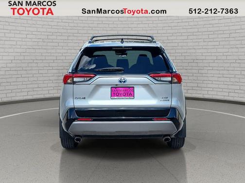2021 Toyota RAV4 Hybrid SE