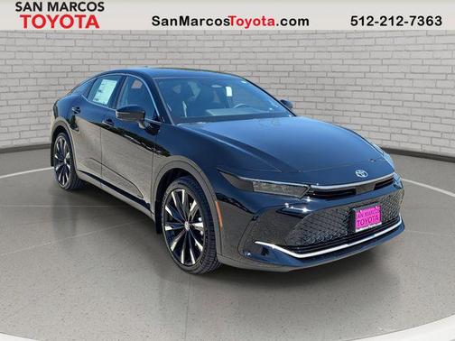 2026 Toyota Crown Platinum