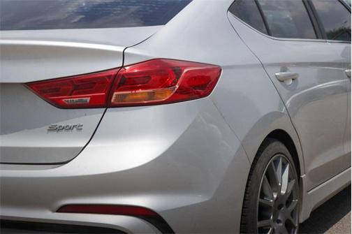 2018 Hyundai ELANTRA Sport