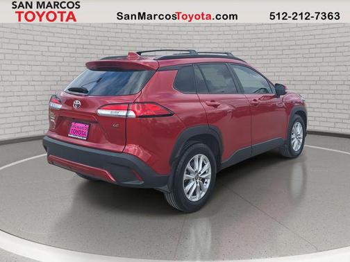 2023 Toyota Corolla Cross LE