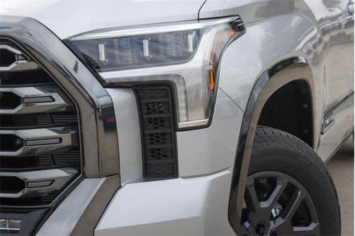 2025 Toyota Tundra Hybrid Platinum