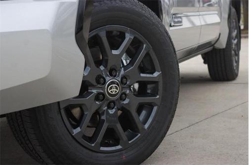 2025 Toyota Tundra Hybrid Platinum
