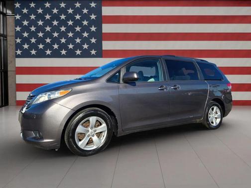 2013 Toyota Sienna LE