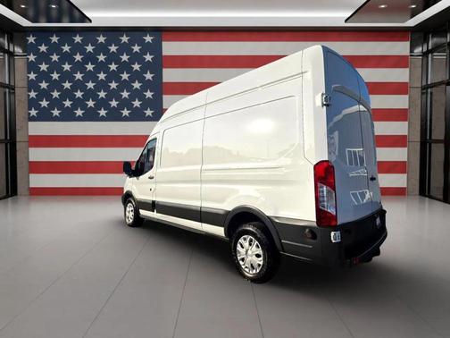 2017 Ford Transit-250 Base