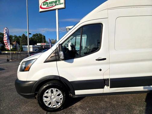 2017 Ford Transit-250 Base