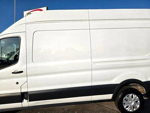 2017 Ford Transit-250 Base