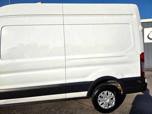 2017 Ford Transit-250 Base