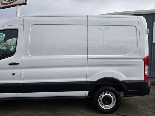 2021 Ford Transit-250 Base