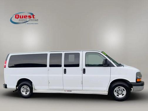 WHITE 2012 Chevrolet Express 3500 LT