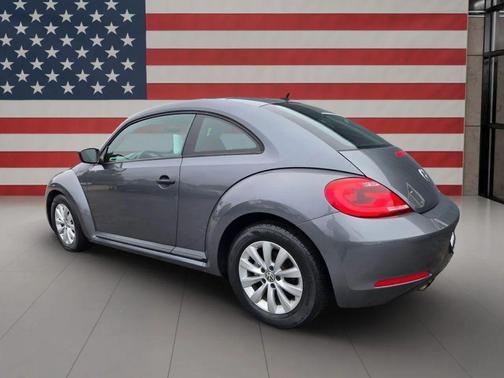 2014 Volkswagen Beetle Auto 1.8T Entry