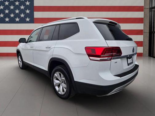 2018 Volkswagen Atlas SE 4Motion w/Tech Pkg Sport Utility 4D