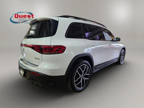 White 2023 Mercedes-Benz EQB 350 4MATIC