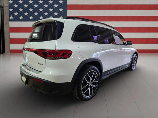 White 2023 Mercedes-Benz EQB 350 4MATIC