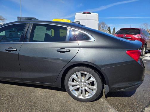 2018 Chevrolet Malibu Hybrid Base