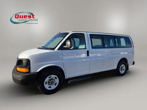 White 2015 GMC Savana 2500 Work Van