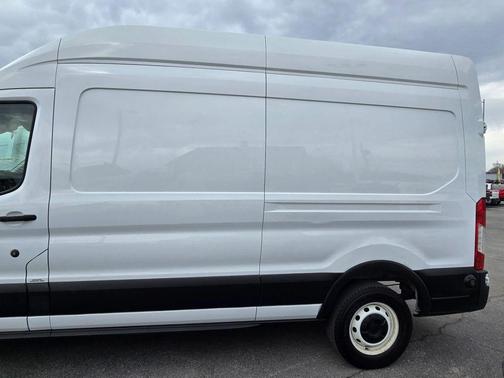 WHITE 2023 Ford Transit-250 Base