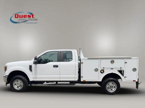 White 2018 Ford F-250 XL