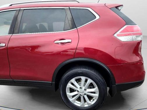 2016 Nissan Rogue SV